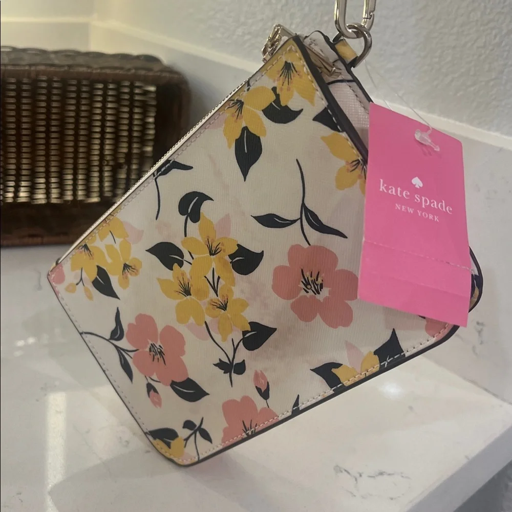 Kate Spade NWT Lily Blooms Printed Trip Wristlet Clutch - Picture 4 of 14